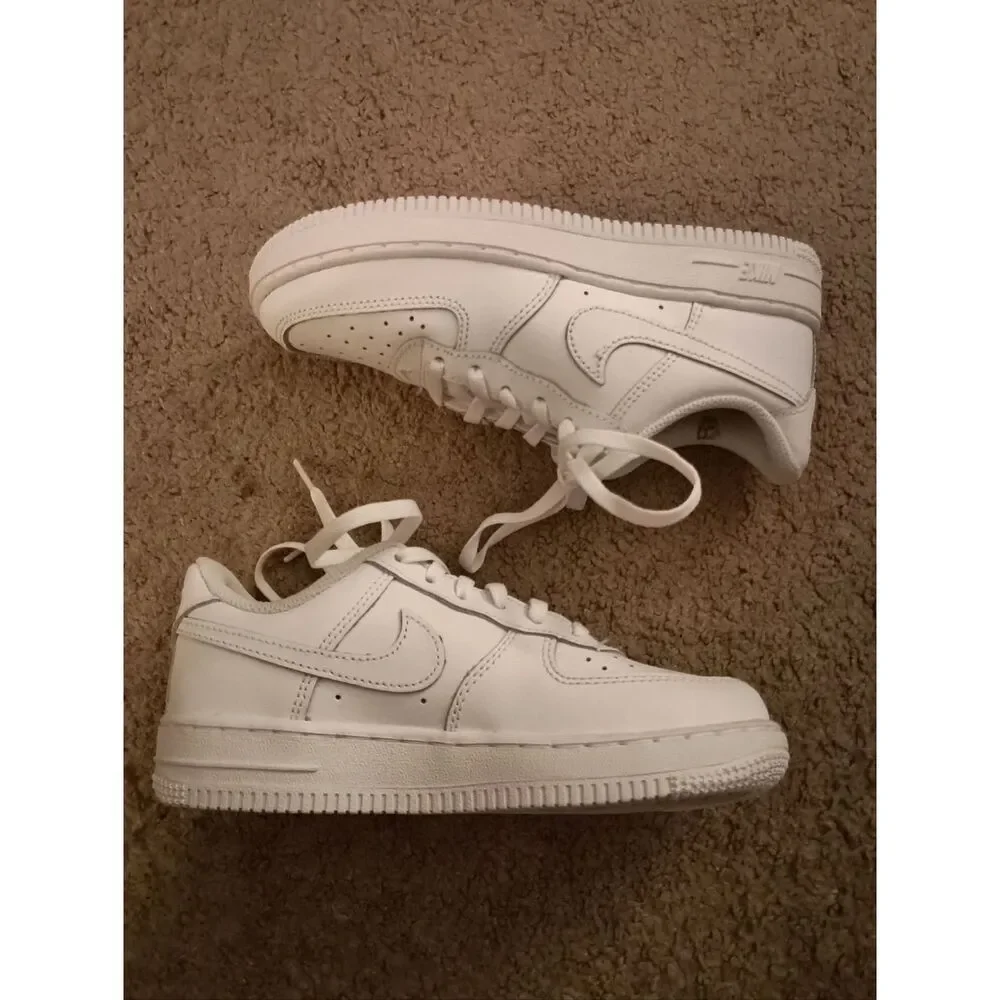 Nike Air Force 1 Low White Sneakers Grade School Size 1.5 NEW NO BOX